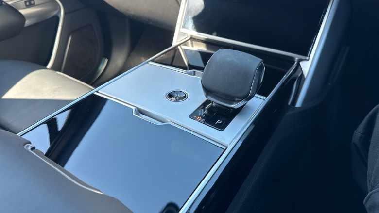 Land Rover Range Rover 3.0 D300 Autobiography 4dr Auto Diesel Estate